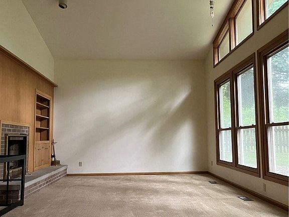 4th image of 10660 King Coe Ln