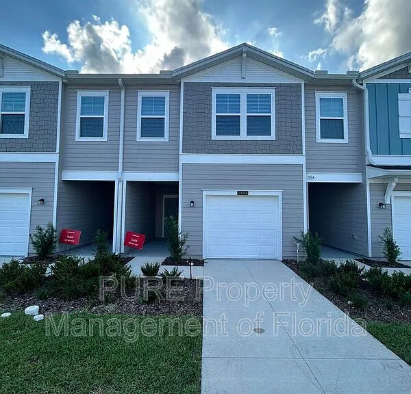 3484 SE 37th Ct — Photo 1