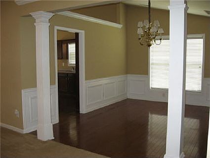 4th image of 962 Fairmont Park Dr