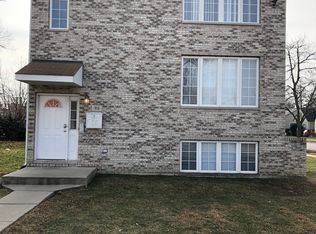 98 W 154th St APT 2, Harvey, IL 60426