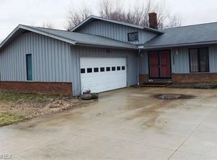 16497 Howe Rd, Strongsville, OH 44136