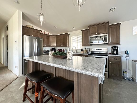 3rd image of 9333 E University Dr #194