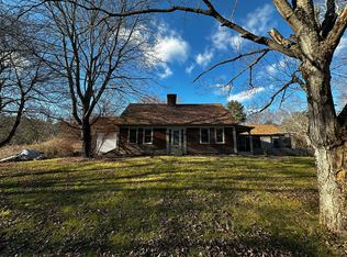 396 W Thompson Rd, Thompson, CT 06277