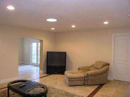 Custome Tile & Wood Flooring