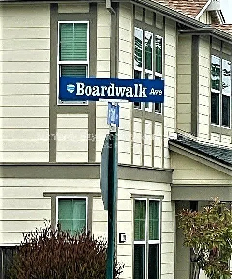 246 Boardwalk Ave — Photo 30