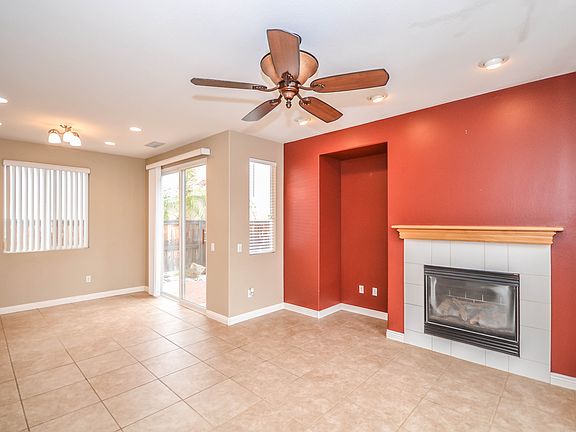 5th image of 24471 Montevista Cir
