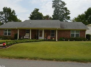 805 W Main St, Perryville, AR 72126