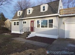 1123 N Broad St, Griffith, IN 46319