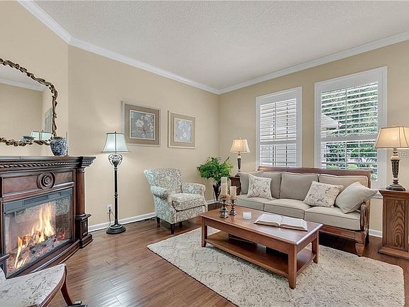 3rd image of 216 Brookgreen Way