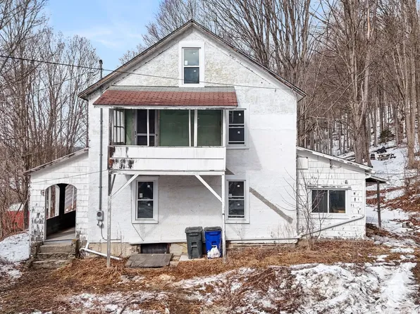 1710 Nanticoke Dr, Endicott, NY 13760