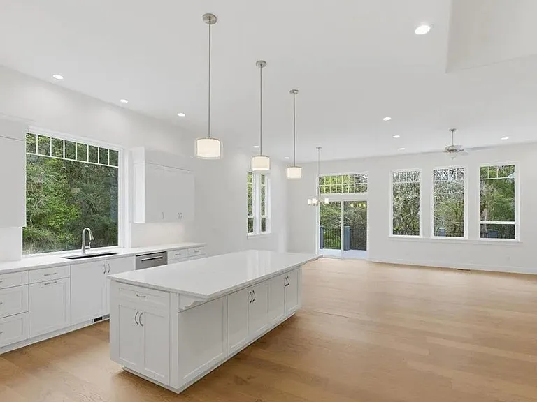 2799 NW Romancier Dr — Photo 10