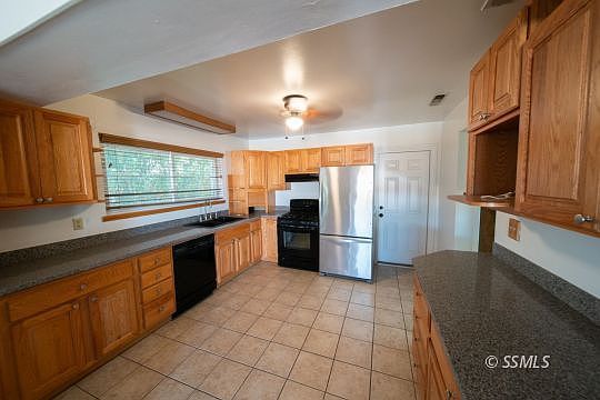 4th image of 644 Weiman Ave