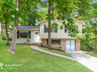 6860 Markham Dr, Trussville, AL 35173