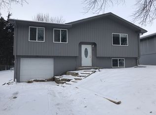57 Hawthorne Dr, Yutan, NE 68073