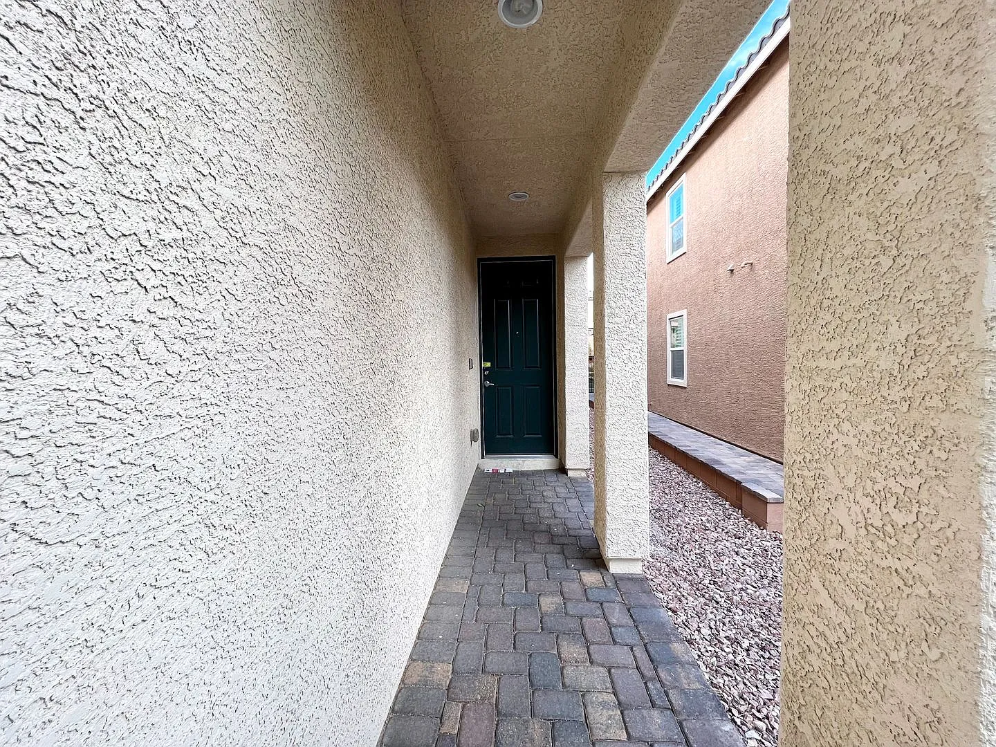 Welcome to this stunning 5-bedroom, 3-bathroom home with 1 bedroom and bath down — Photo 2