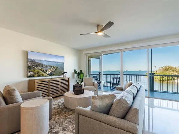 1860 N Fort Harrison Ave APT 206, Clearwater, FL 33755