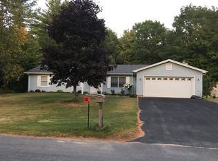 77 Macey Ln, Plattsburgh, NY 12901