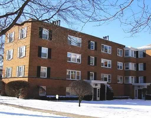 1st image of 520 N Michigan Ave #1W