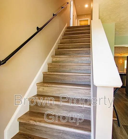 4918 Yorkchester Dr — Photo 12