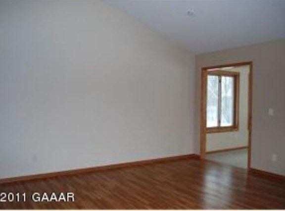 4th image of 2615 Cherry Lane  NE #2615