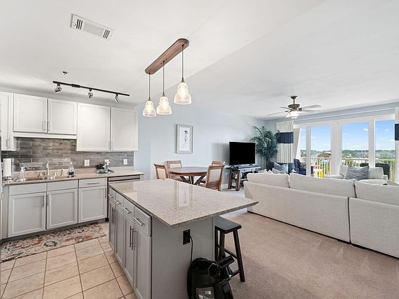 3rd image of 9902 S Thomas Dr Unit 533