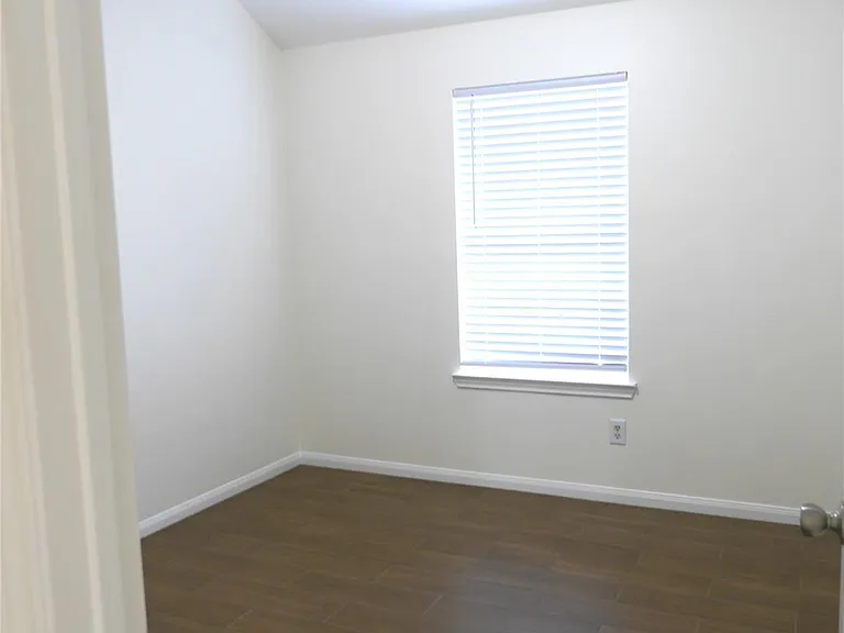 16327 Bettong Ct — Photo 10