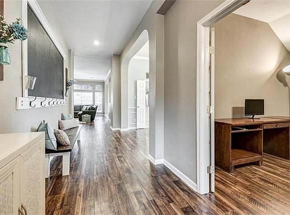 2nd image of 8408 Fort Union Ct