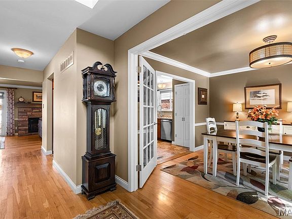 4th image of 5431 Vicar Ct