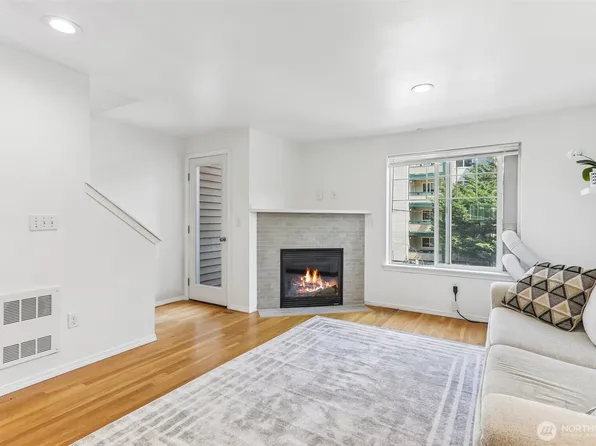 12333 28th Avenue NE #B, Seattle, WA 98125