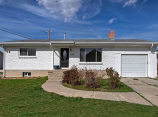 1678 W Leland Dr, West Jordan, UT 84084