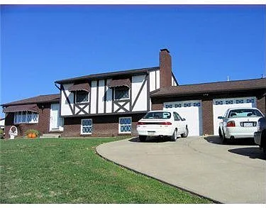 529 Clover Hill Rd photo 1