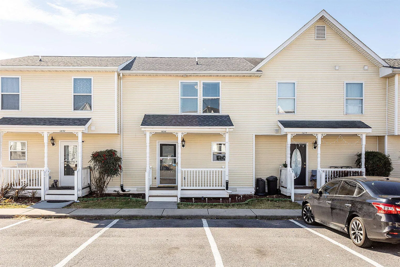 2 bed, 1316 sqft, $1,700 — Photo 1