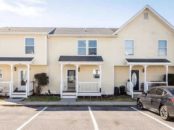 1212 Victorian Village Dr