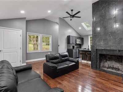 4444 E 56th Ter, Kansas City, MO, 64130