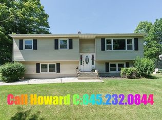 4 Friendly Rd, Mahopac, NY 10541