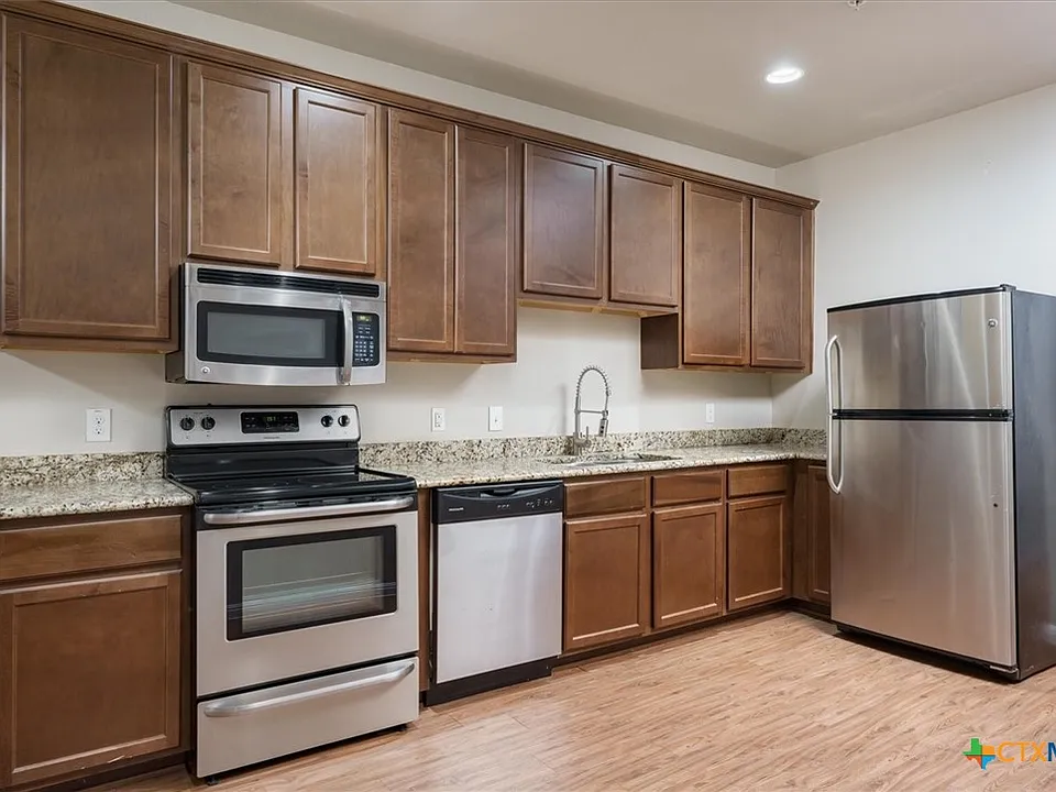 165 S Guadalupe St #214
