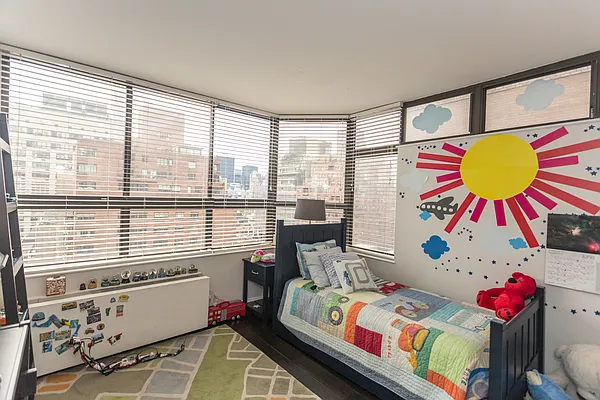 Sold by Judith Moschera, LREB | media 4