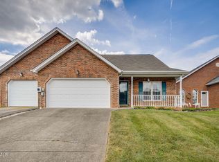 4208 Nickleby Ct, Kingsport, TN 37663