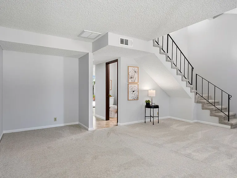 7235 Cinnamon Cir — Photo 5