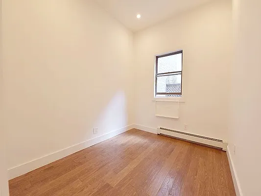 Rented by Cooper & Cooper Real Estate | media 27