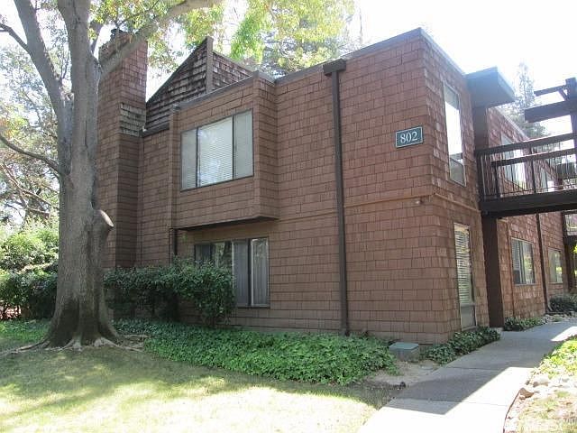 1st image of 802 Woodside Ln E Unit 15