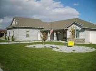 582 NW 15th St, Ontario, OR 97914