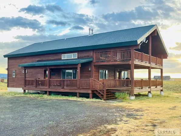 3797 Taylor Mountain Dr, Island Park, ID 83429