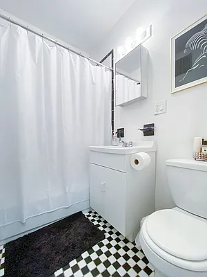 Rented by City Connections Realty | media 11