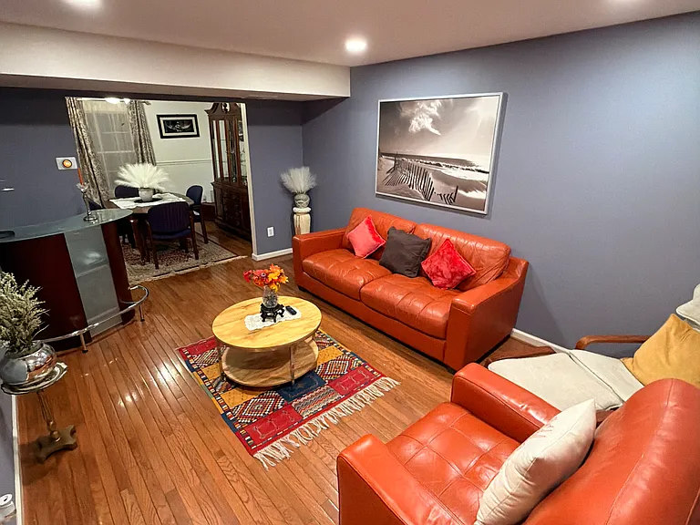8475 Kitchener Dr — Photo 3