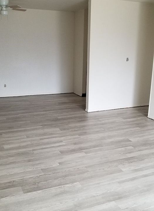 2nd image of 2415 Springdale Rd #2417D10