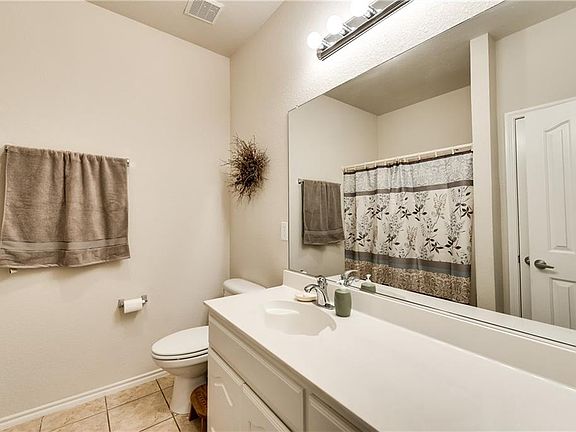 3rd image of 1637 Park Grove Dr