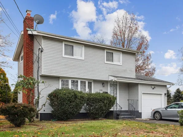 158 Ridge Road, Wheatley Heights, NY 11798