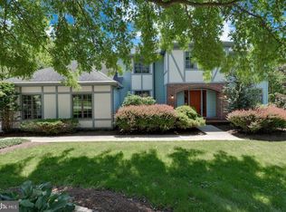 1046 Ridgeview Dr, Orwigsburg, PA