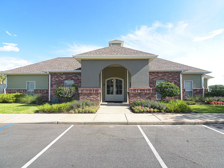 Canebrake Apartment Homes — Photo 17